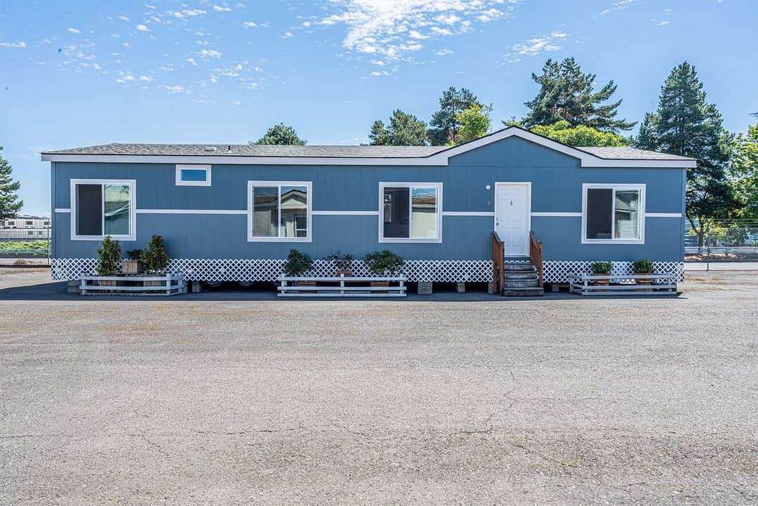 Evergreen 28583f elevation, exterior, and hero home features